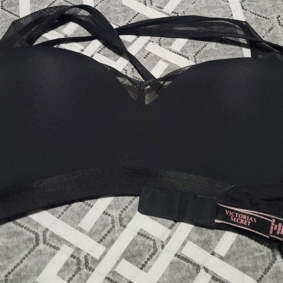 Bras - Picture 3 of 6